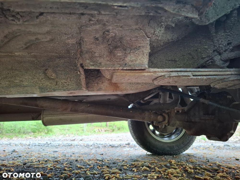 Jeep Cherokee 2.1 TD - 22
