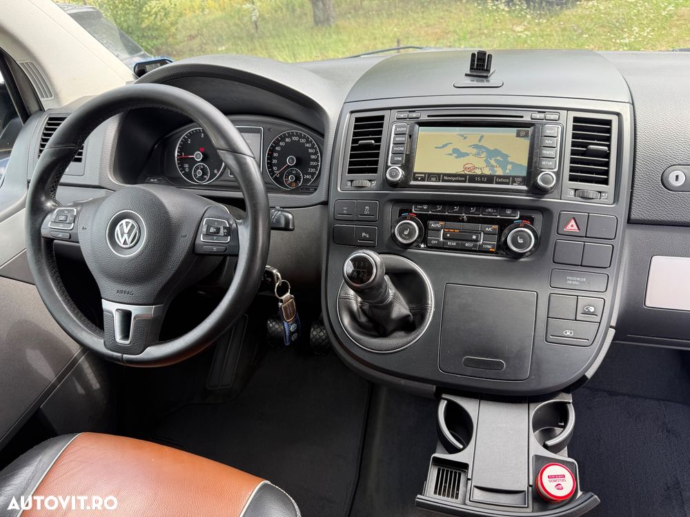 Volkswagen Multivan - 14