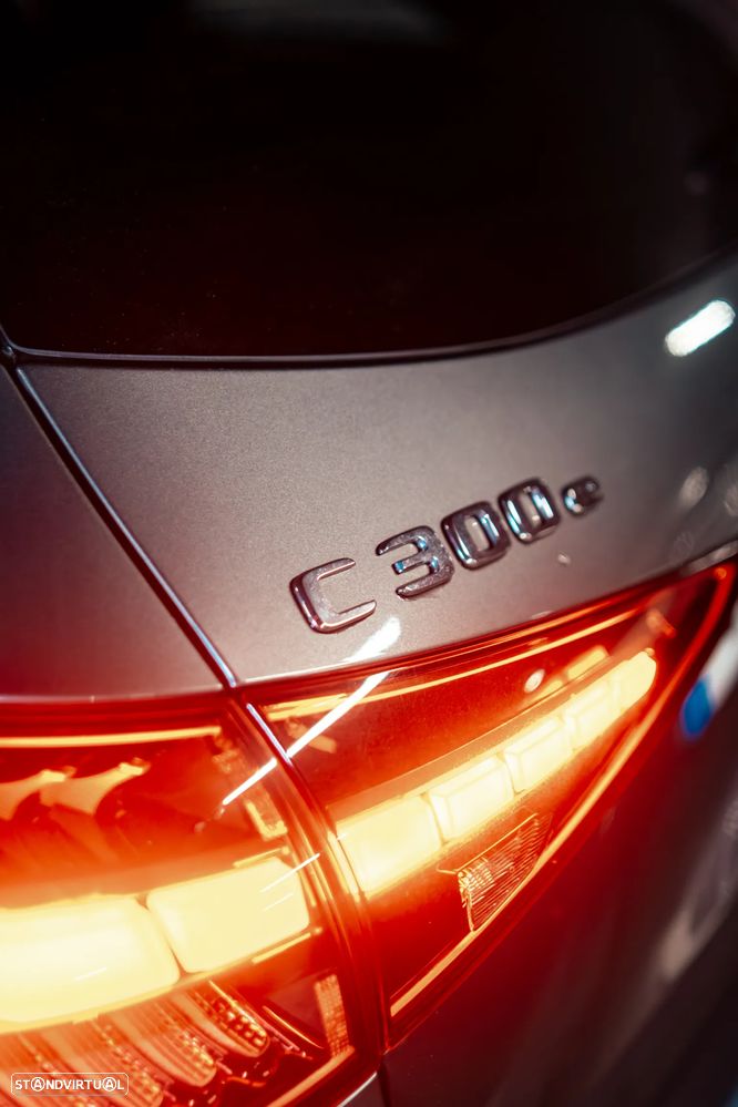 Mercedes-Benz C 300 e AMG Line - 3