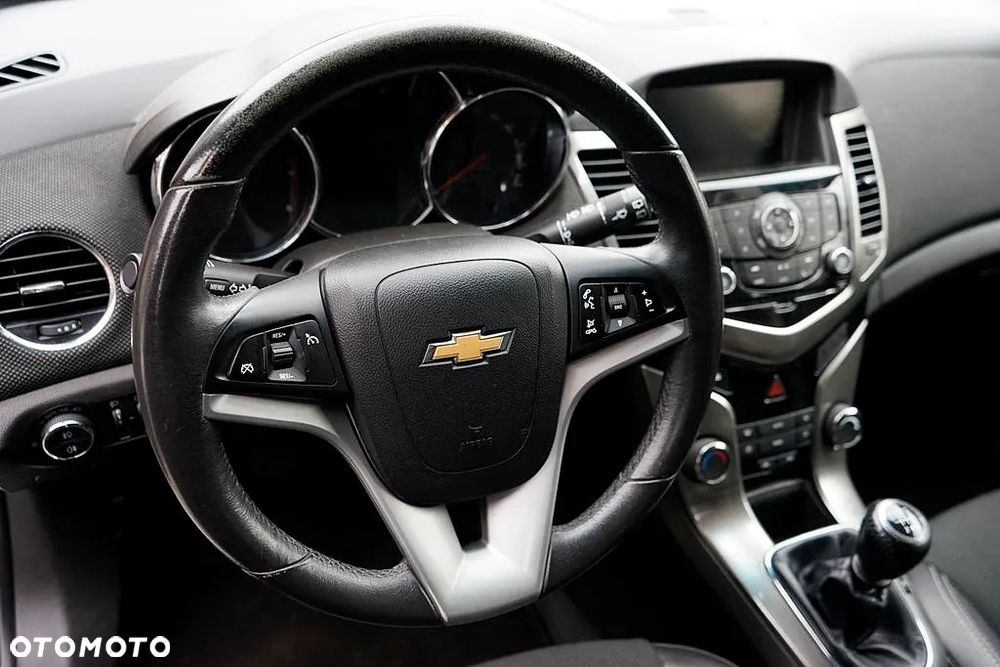 Chevrolet Cruze Station Wagon 1.7TD ECO LT - 22
