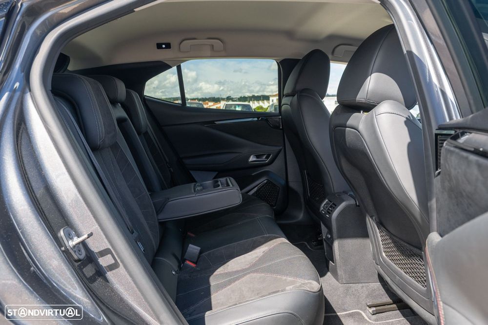 DS DS4 E-Tense Performance Line EAT8 - 12