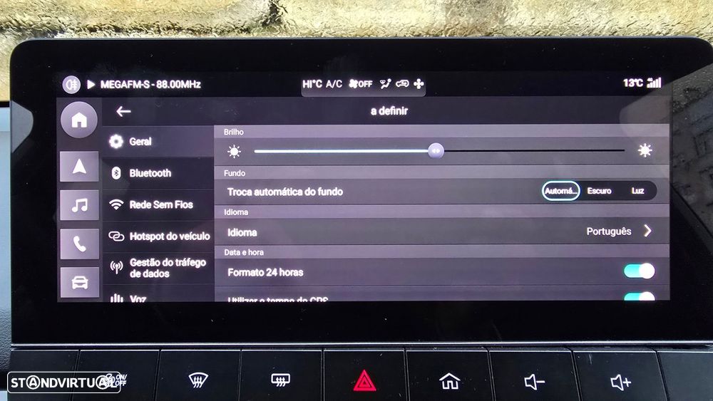 MG MG4 64 kWh Luxury - 32