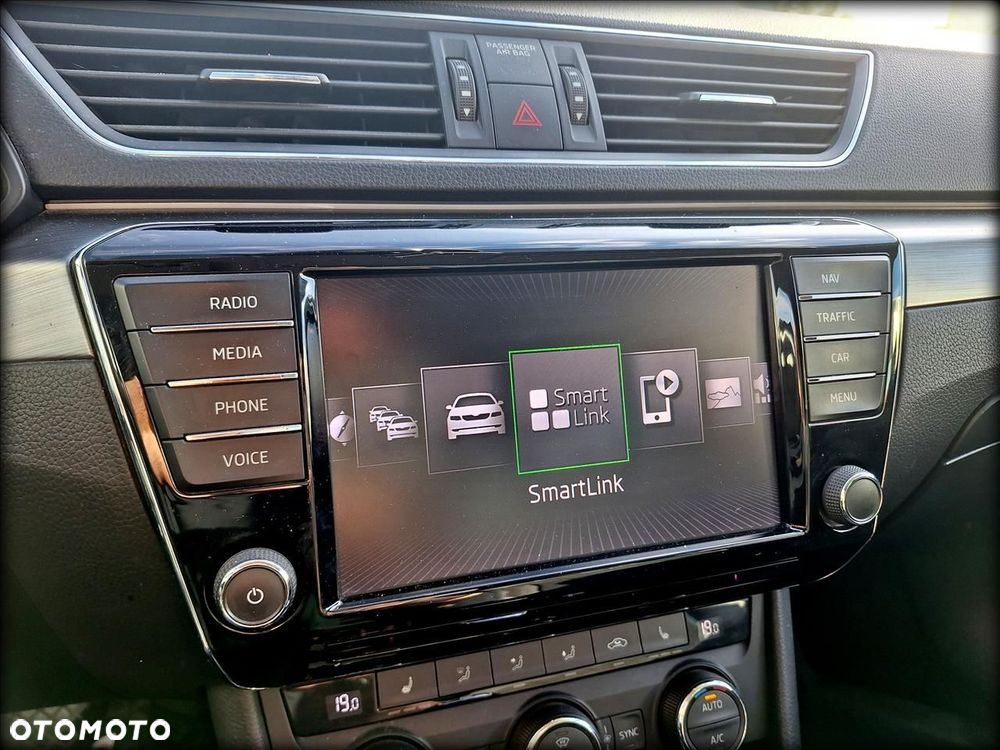 Skoda Superb 1.8 TSI Ambition DSG - 27