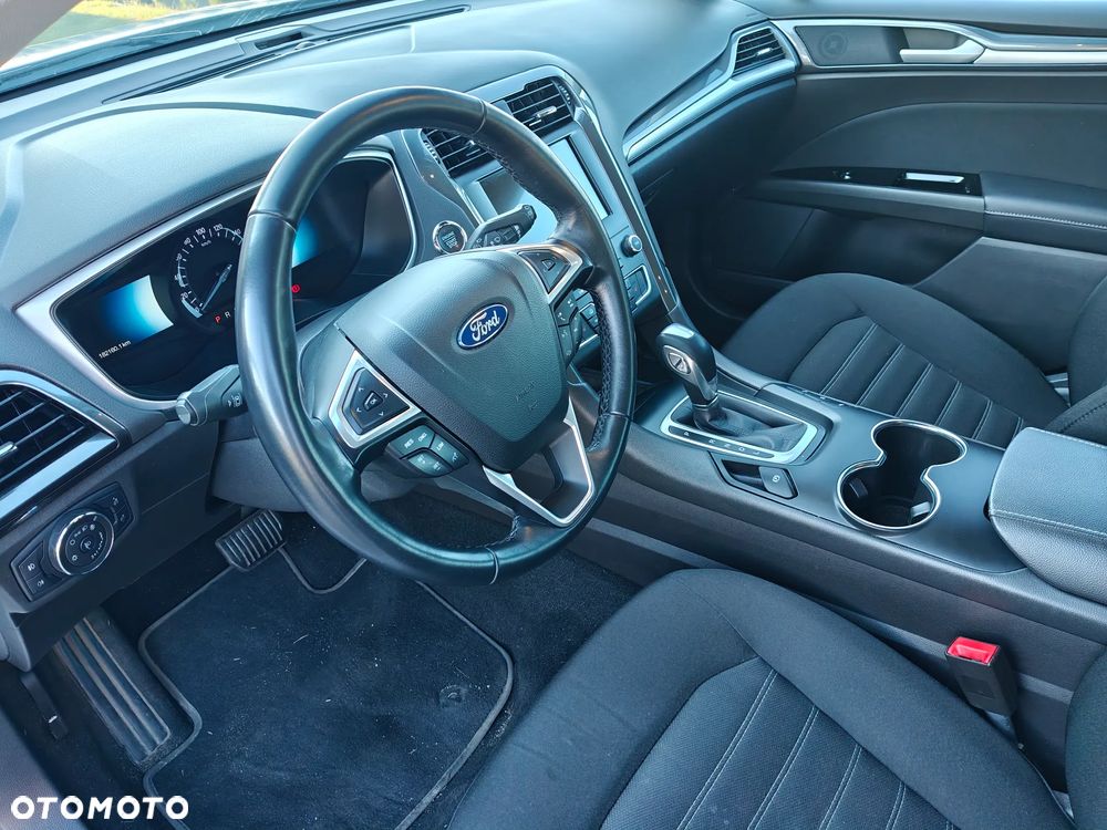 Ford Mondeo 2.0 Hybrid Trend - 10