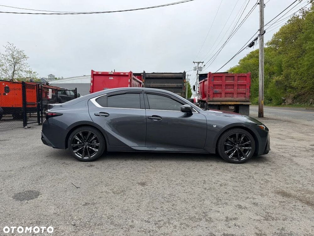 Lexus IS - 6