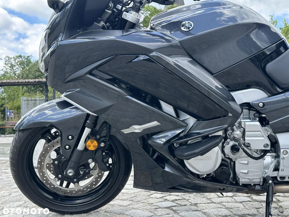 Yamaha FJR - 25