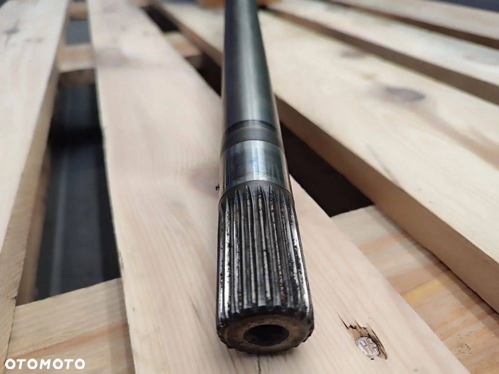 Zwolnica Zwrotnica Piasta 19025 Półoś NEW HOLLAND LB95 - 10