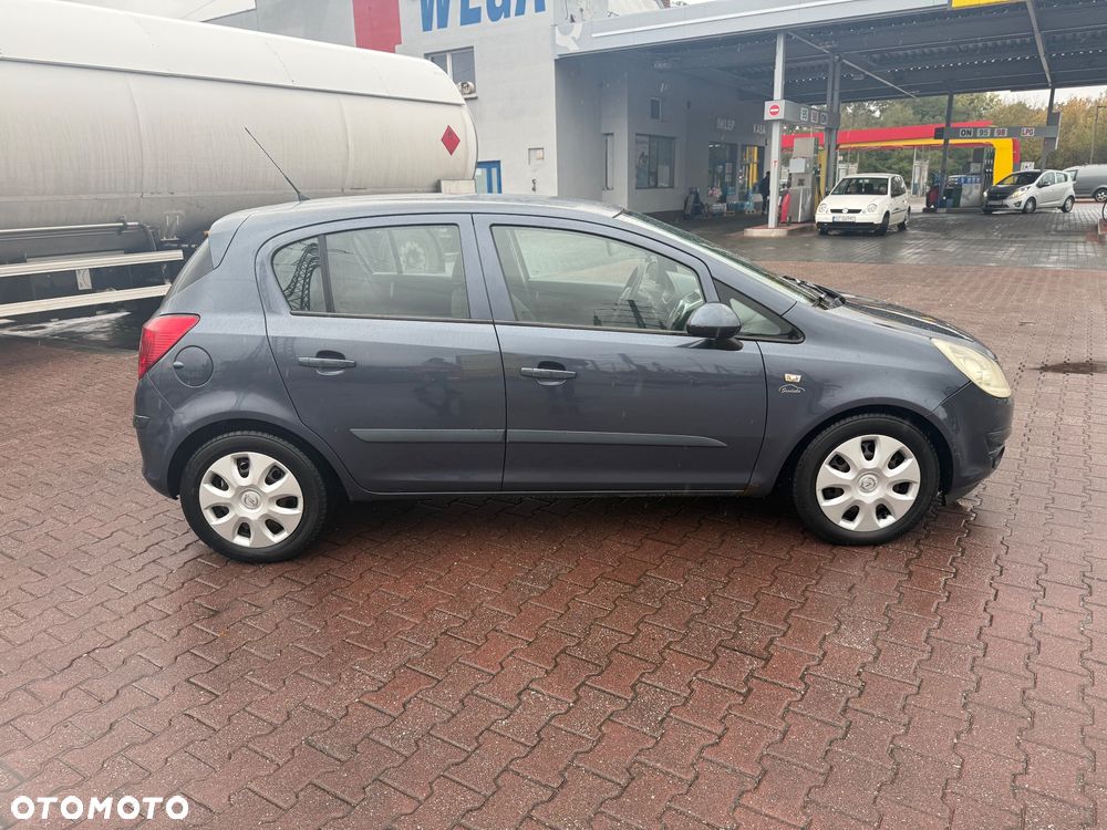 Opel Corsa 1.2 16V Cosmo - 6