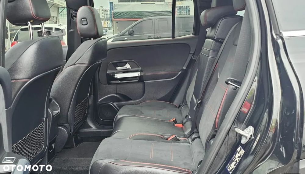 Mercedes-Benz GLB - 3