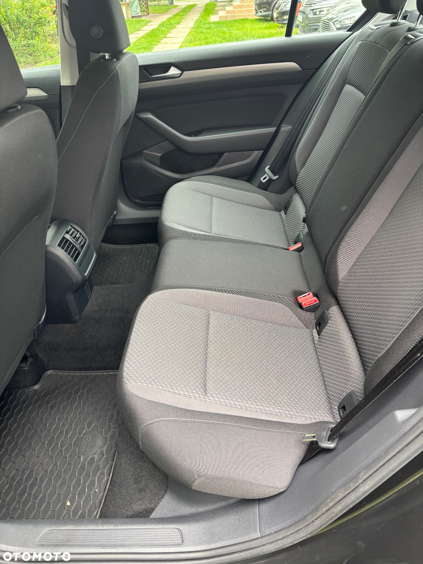 Volkswagen Passat 1.5 TSI EVO Business - 12