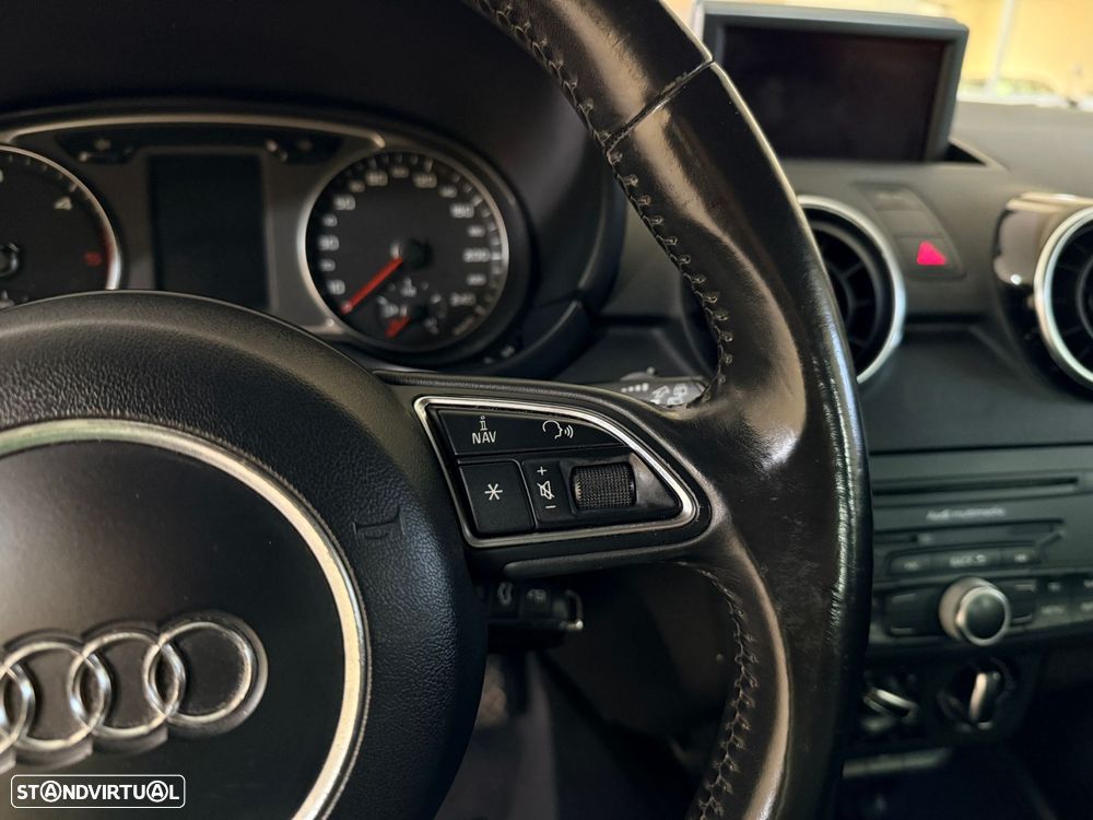 Audi A1 1.6 TDI S-line - 23