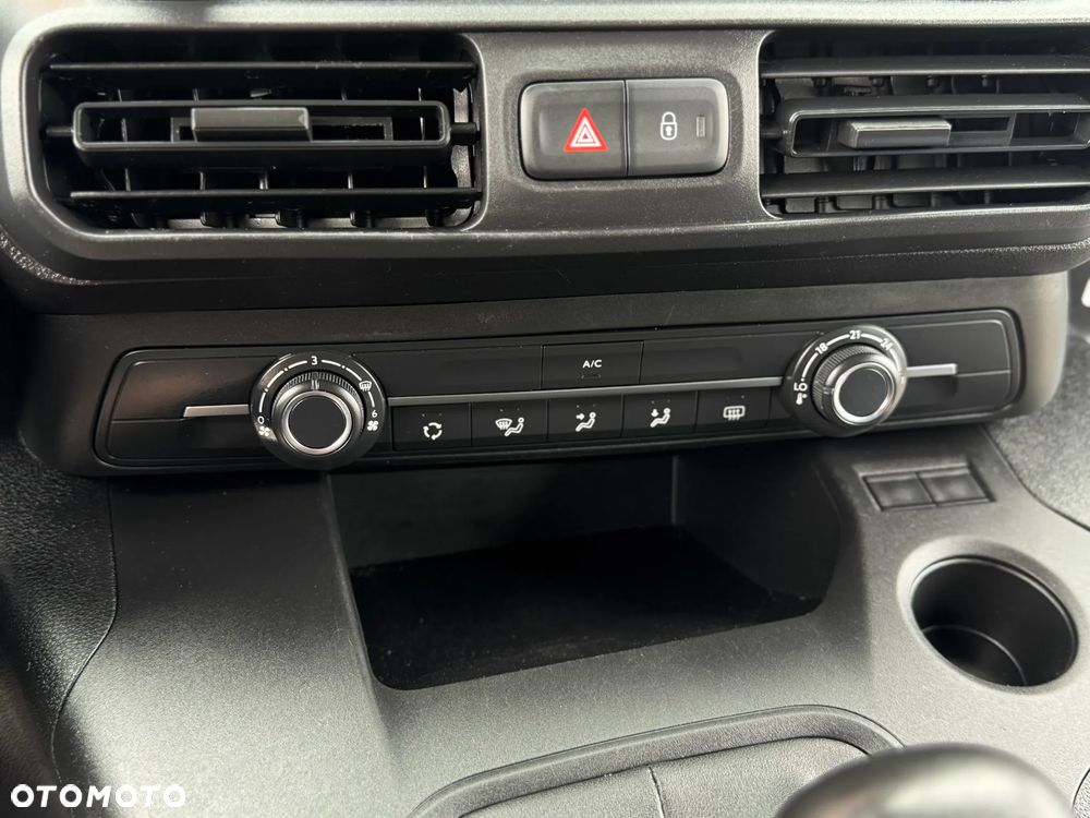 Toyota Proace City - 36