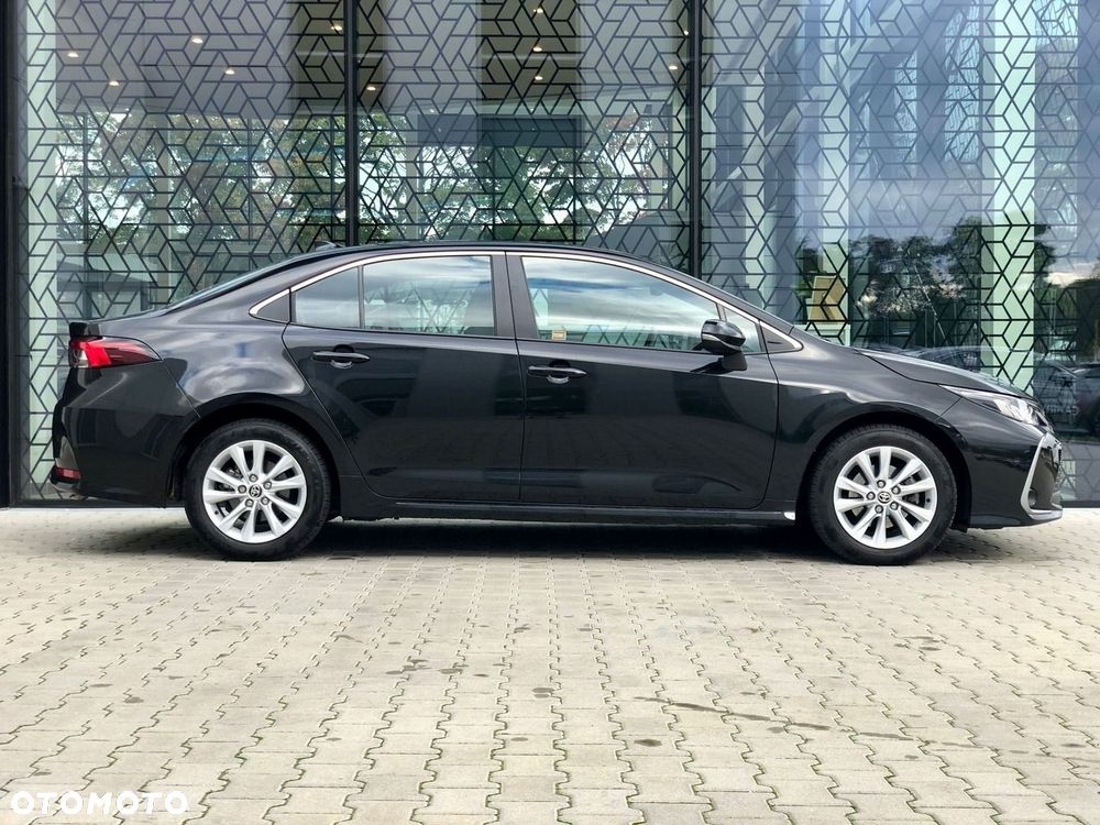 Toyota Corolla - 3