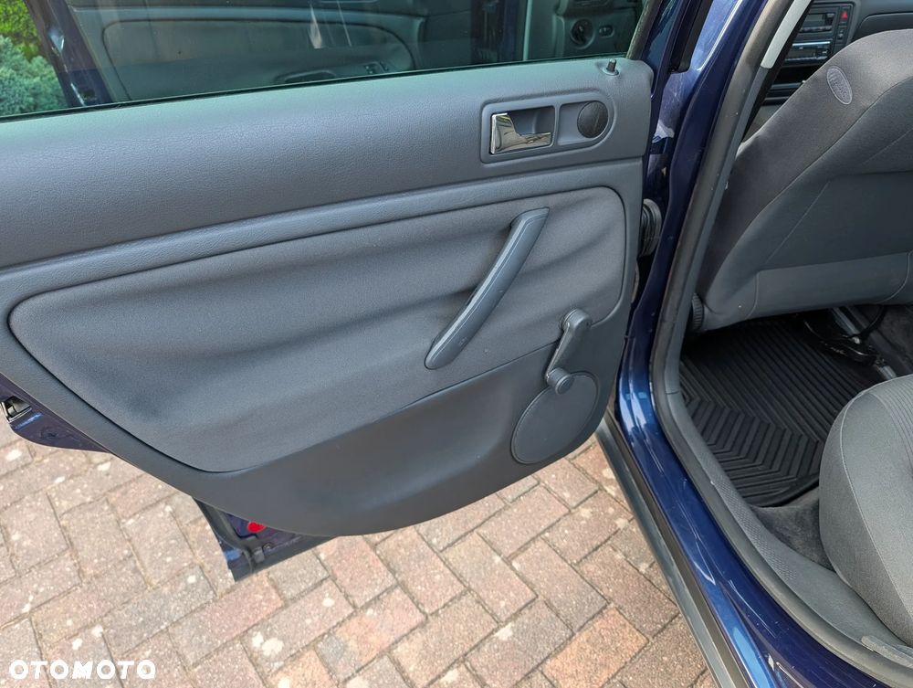 Volkswagen Passat 1.9 TDI - 18