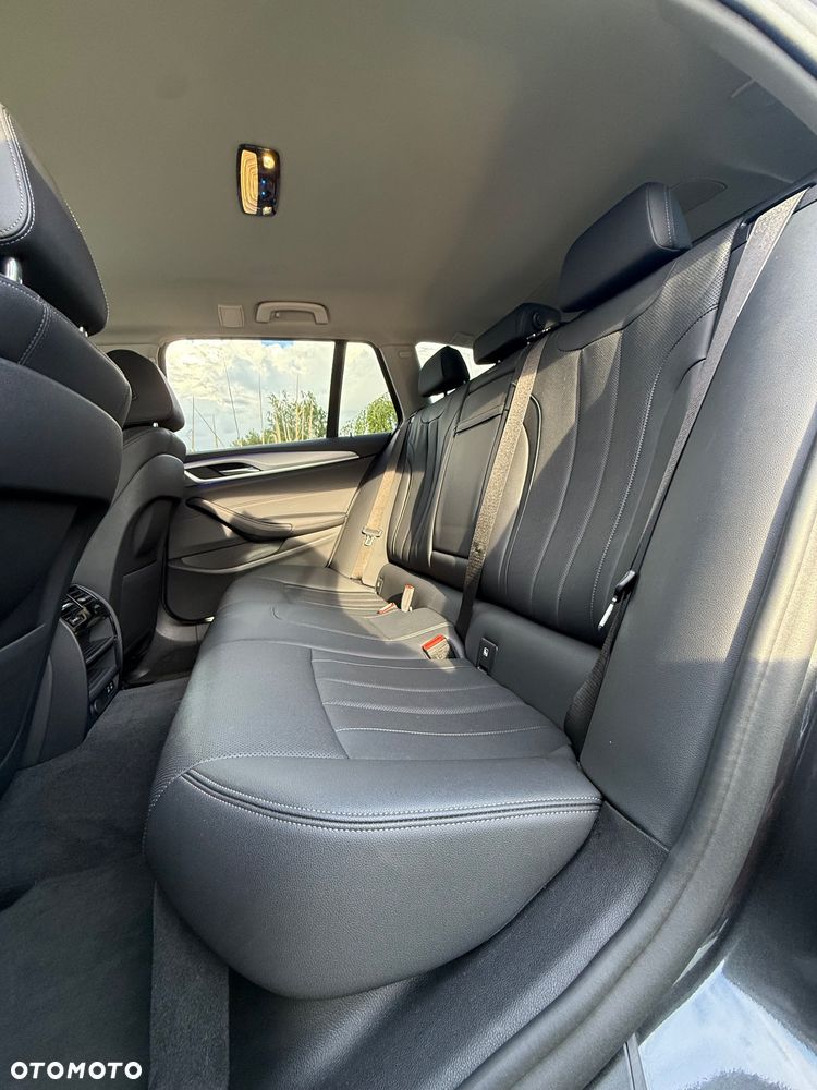 BMW Seria 5 518d Sport Line sport - 25