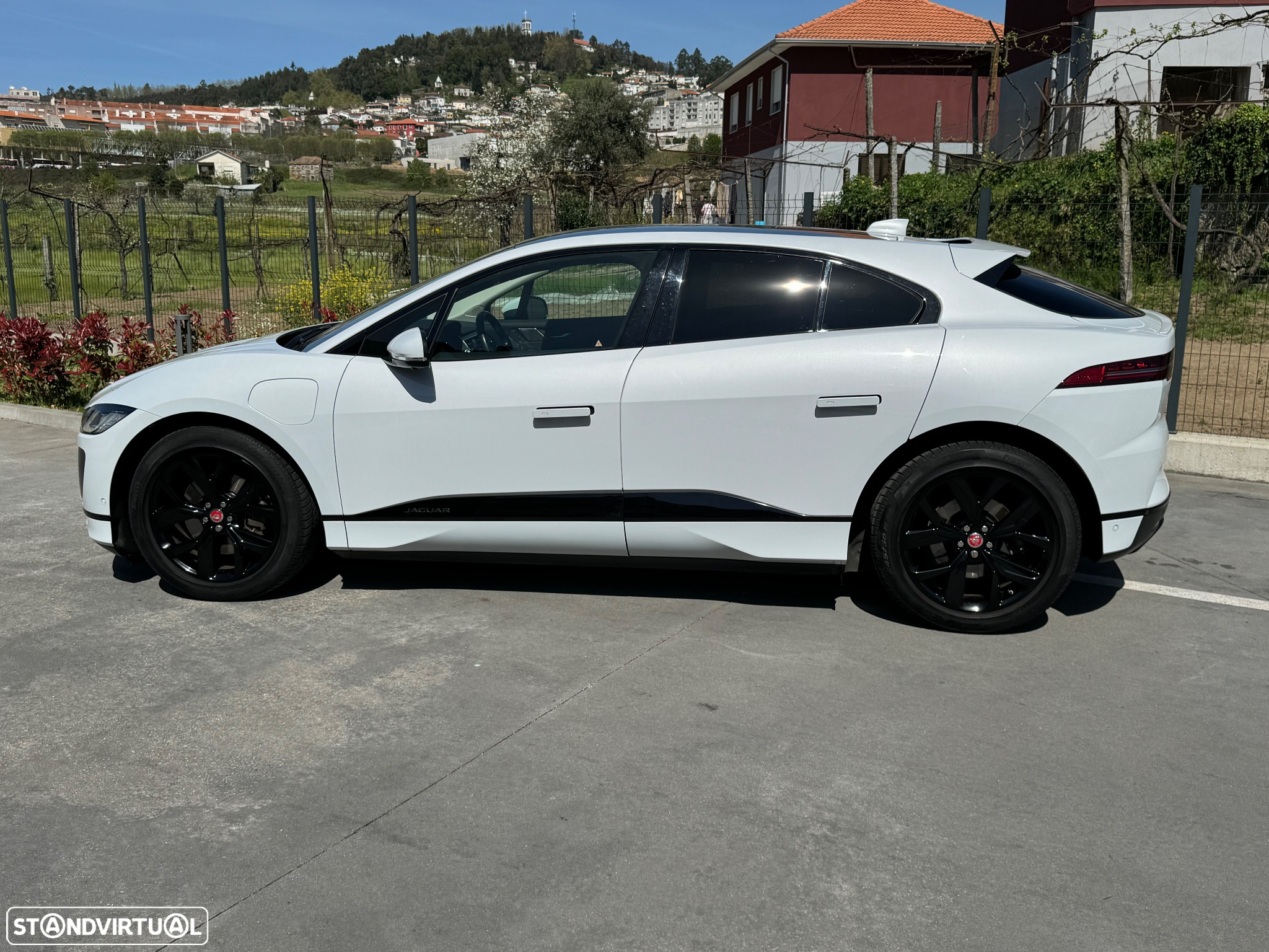 Jaguar I-Pace EV400 R-Dynamic HSE AWD - 18