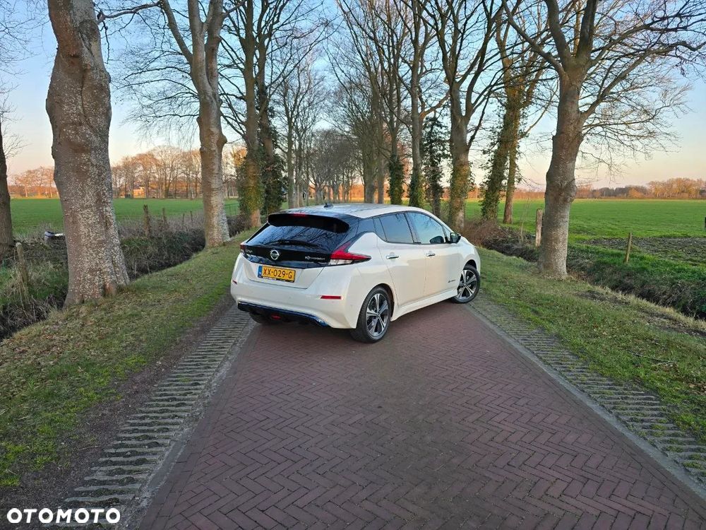 Nissan Leaf 40kWh N-Connecta - 5