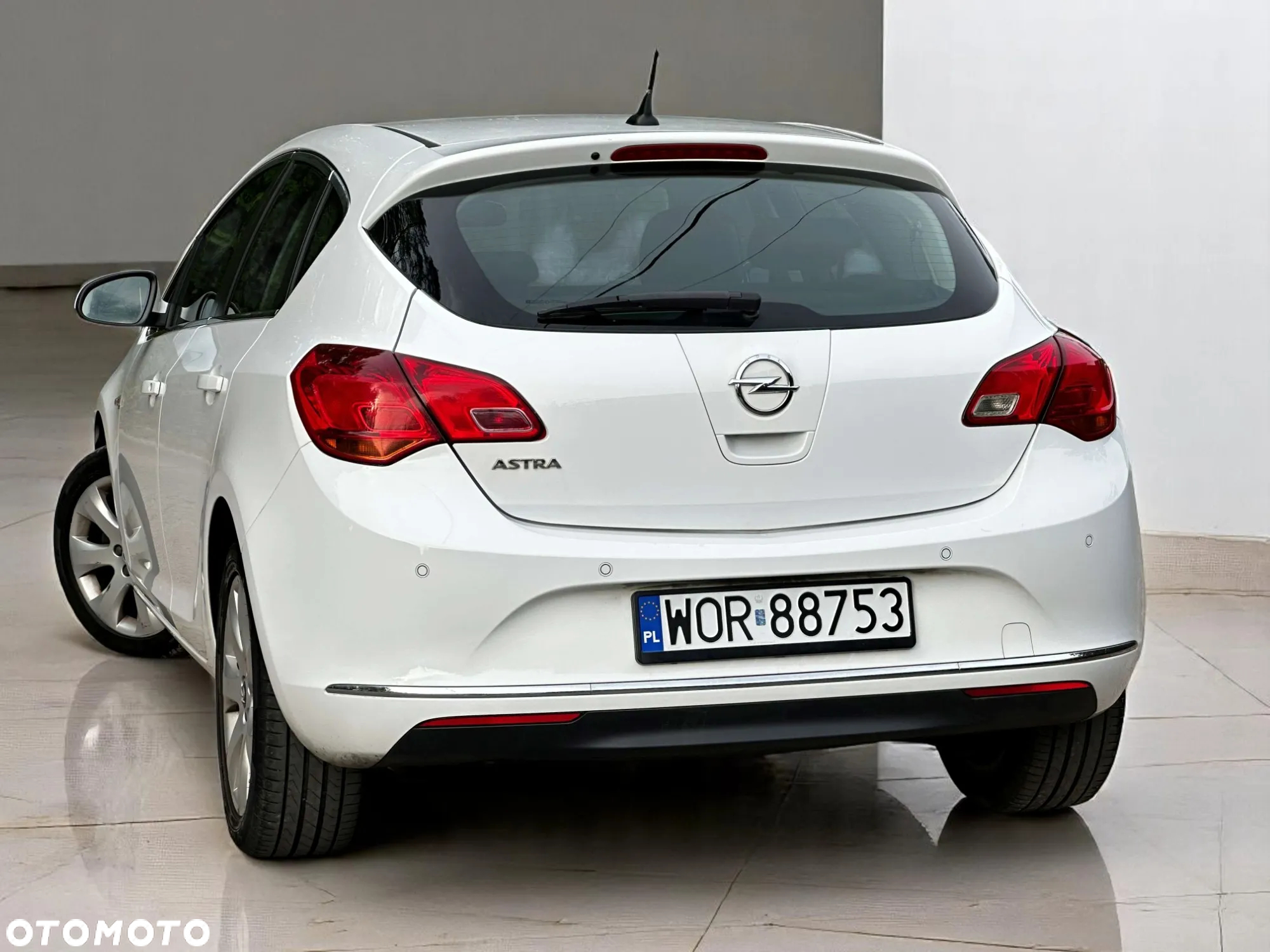 Opel Astra 1.4 Turbo Cosmo - 11