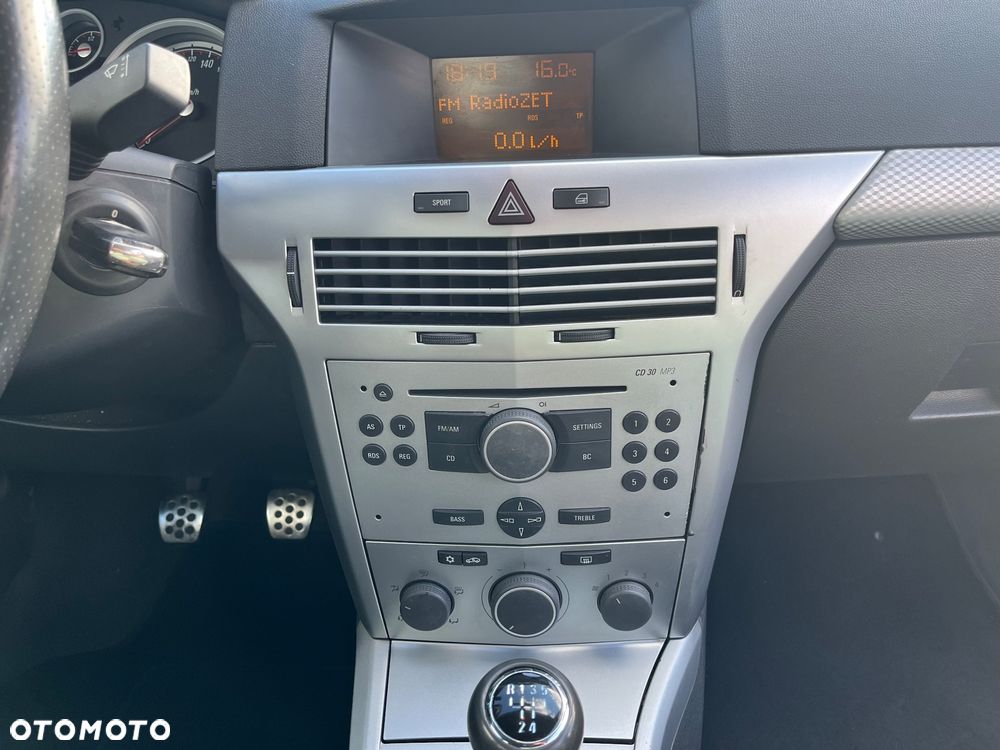 Opel Astra 1.6 Sport - 9