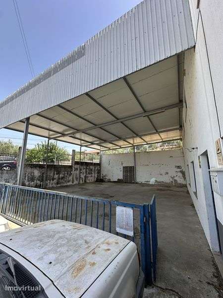 Armazem e lugradora Chamusca perto do terminal tir dos riachos - Grande imagem: 3/4