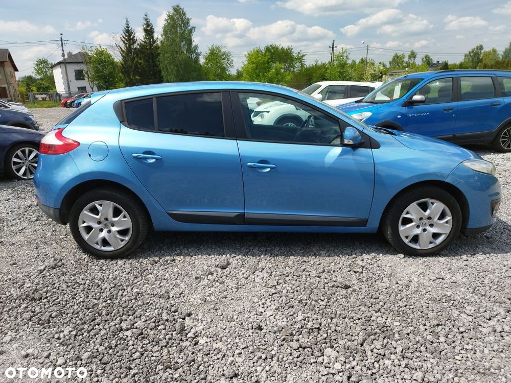 Renault Megane dCi 110 FAP Paris - 8