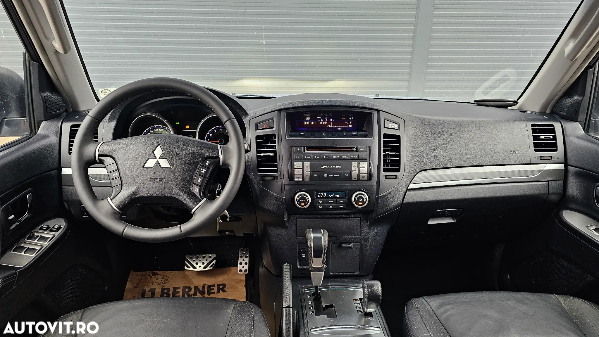 Mitsubishi Pajero LWB 3.2 DI-D Instyle A/T - 17