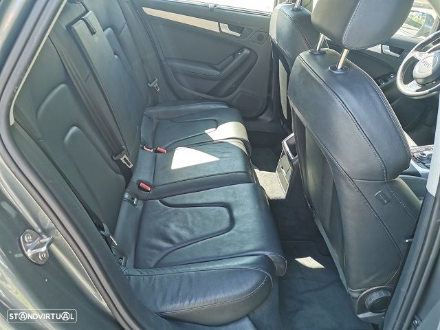 Audi A4 Avant 2.0 TDI Multitronic - 26