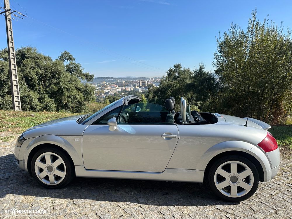 Audi TT Roadster 1.8 T S-line - 22