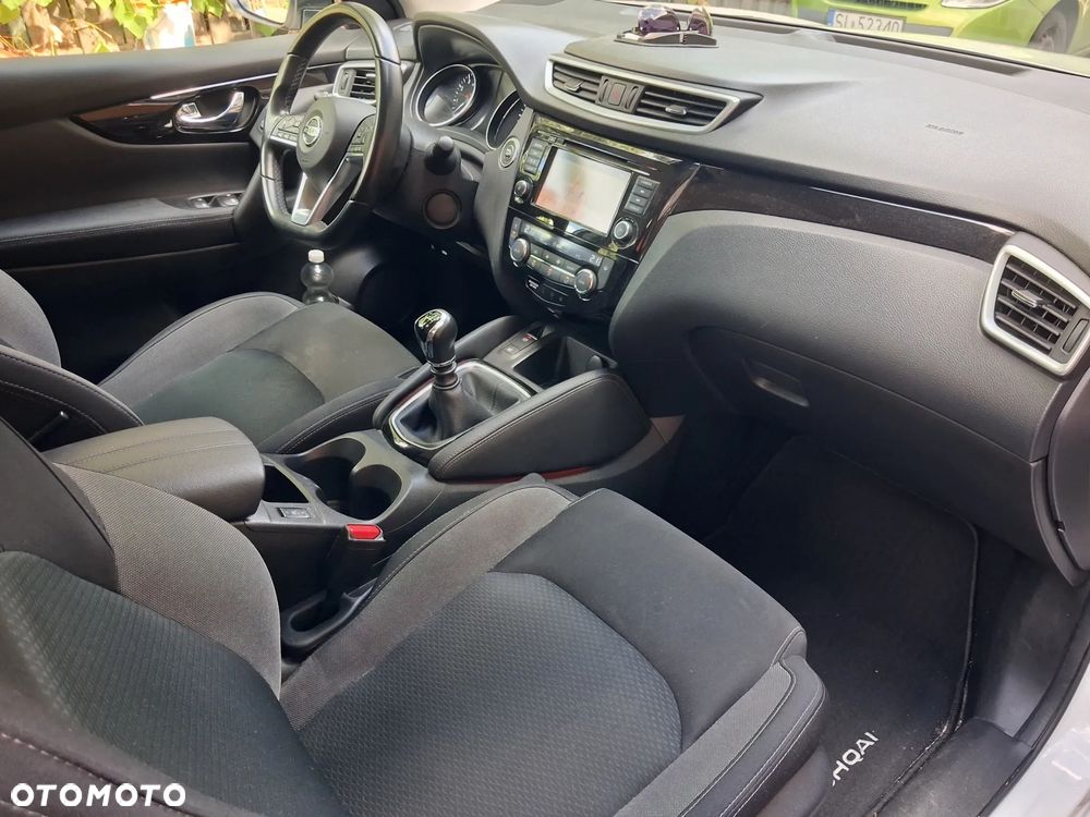 Nissan Qashqai 1.3 DIG-T N-Connecta - 12