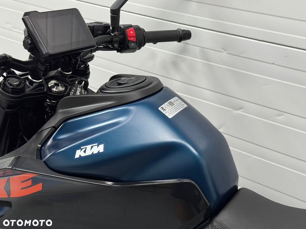 KTM Duke 125 - 22