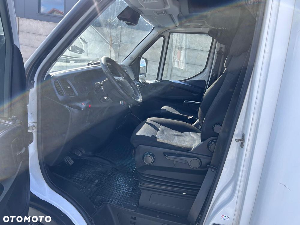 Iveco Daily 35S18 - 28