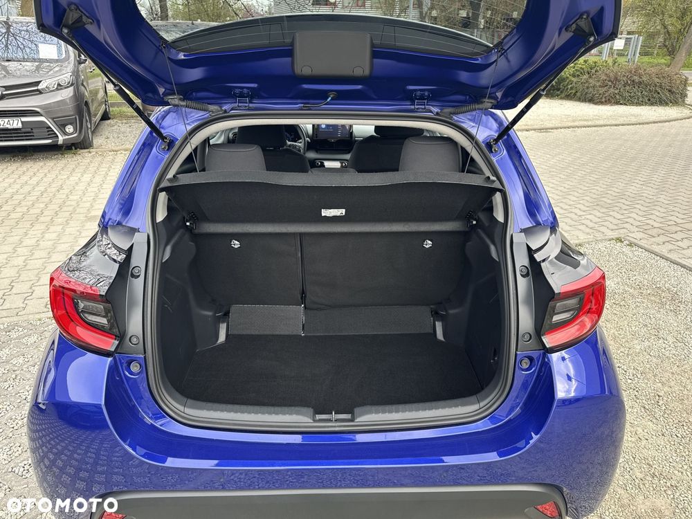 Toyota Yaris Hybrid 1.5 Style - 13