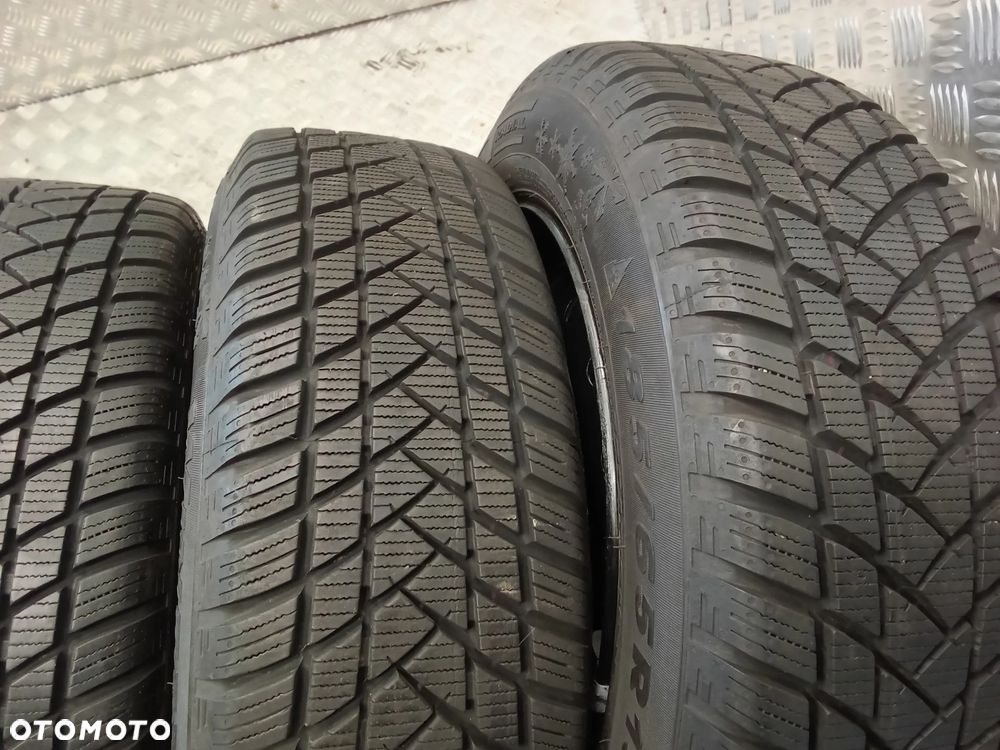 Koła Dacia Sandero Logan Dokker Jogger Lodgy Renault Clio 6Jx15 et31 4x100 - 8