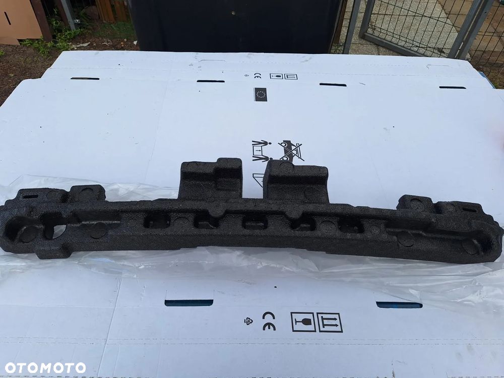 Absorber zderzaka przod Kia sorento III lift