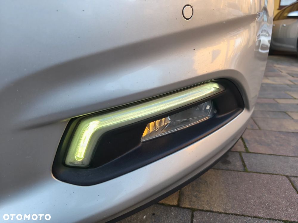 Ford Mondeo 1.5 EcoBoost Trend - 22