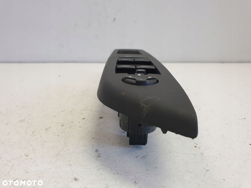 Opel Corsa F LEWY PANEL STERWANIA SZYBĄ przód - 5