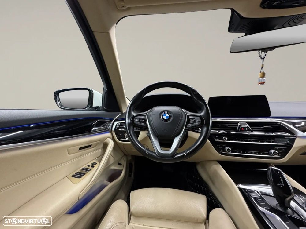 BMW 520 d Line Luxury Auto - 11