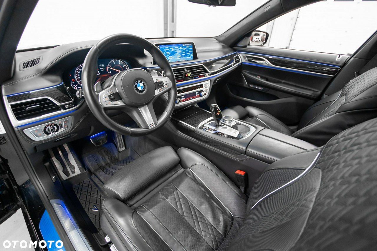 BMW Seria 7 - 18
