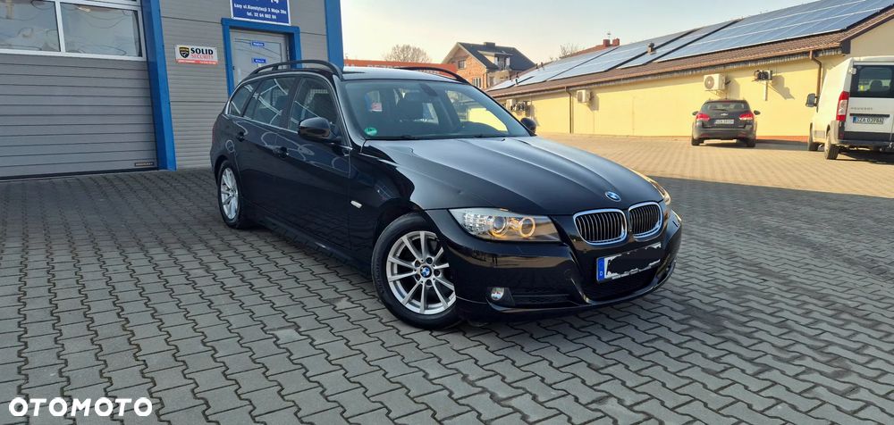 BMW Seria 3 325i Edition Sport - 7