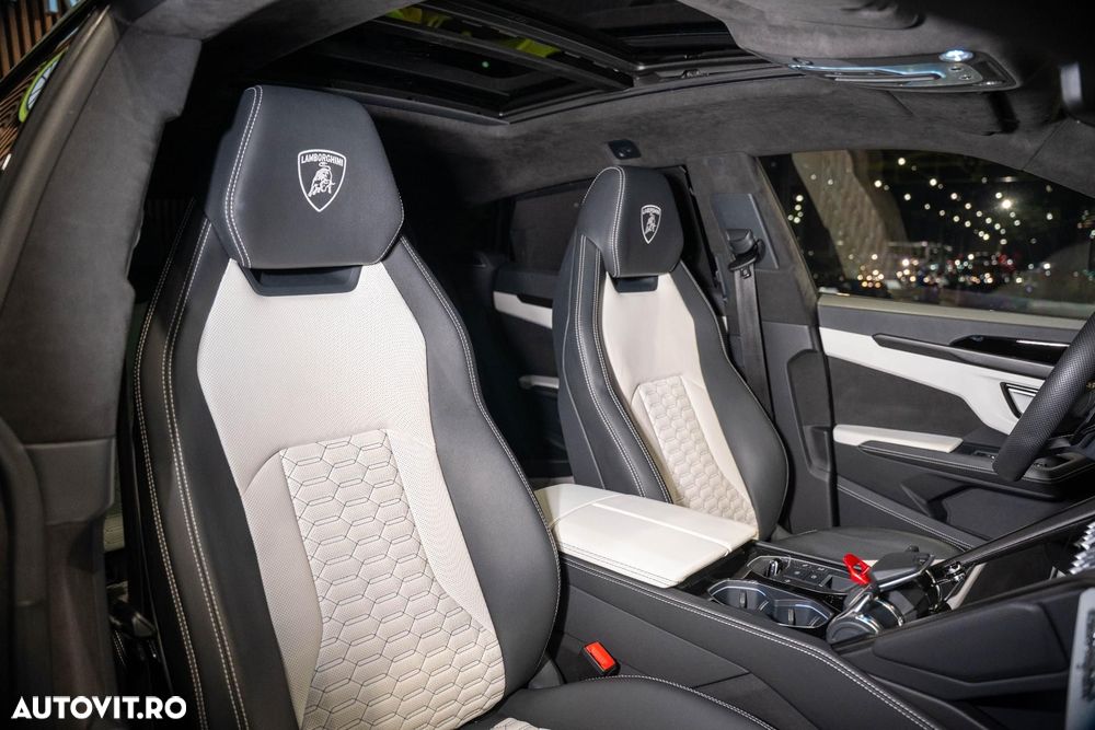 Lamborghini URUS - 27