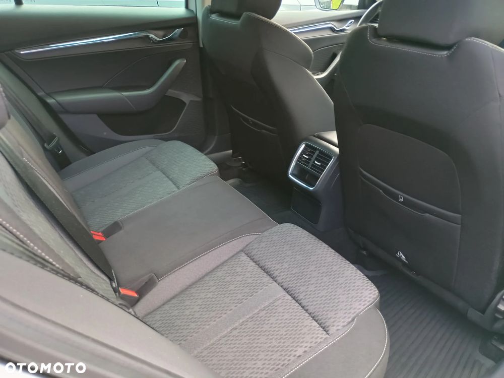 Skoda Octavia 1.5 TSI ACT Style - 36