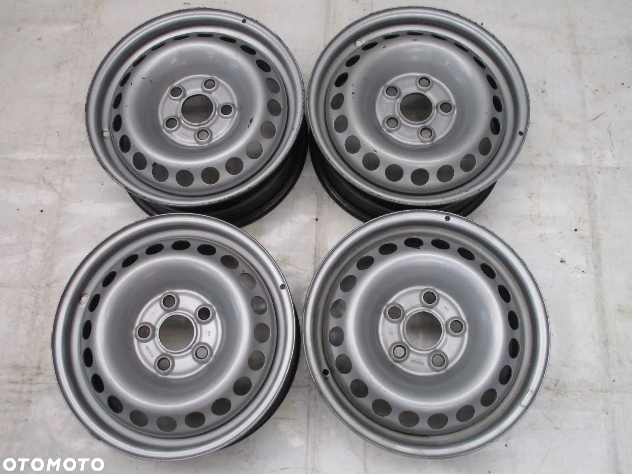 FELGI STALOWE  16 VW T5 T6 ET51 - 1