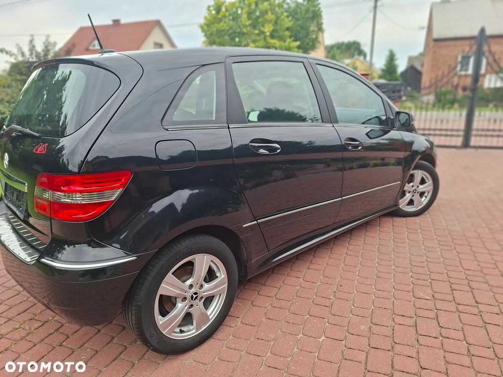 Mercedes-Benz Klasa B 180 BlueEFFICIENCY - 3