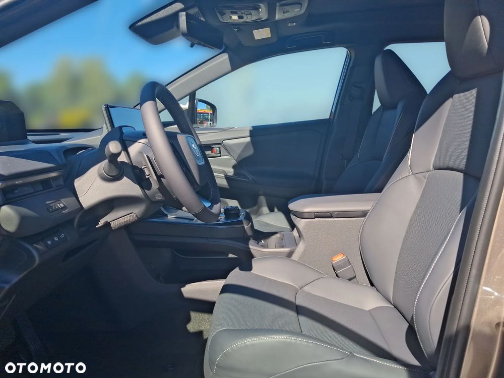 Toyota bZ4X 74.7kWh 4x4 Executive - 12