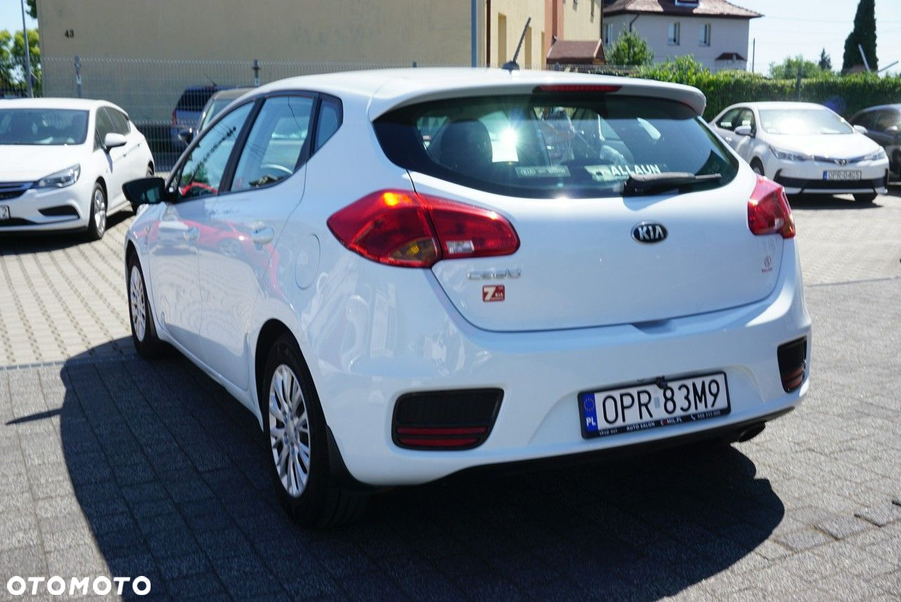 Kia Ceed - 7