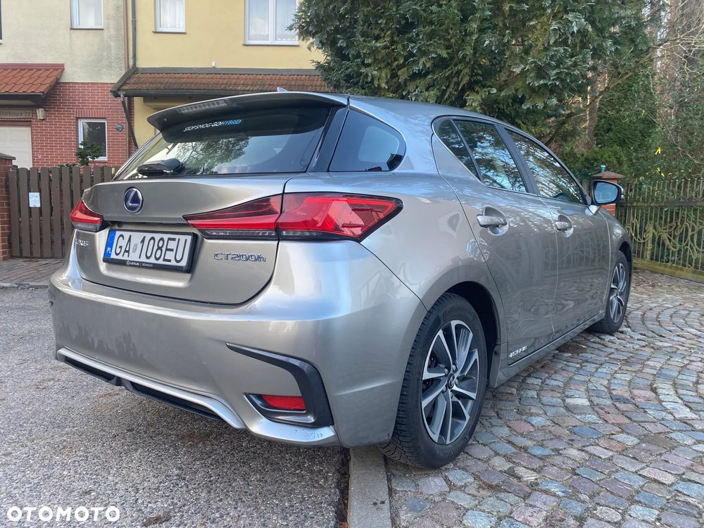 Lexus CT 200h Elegance EU6 - 8