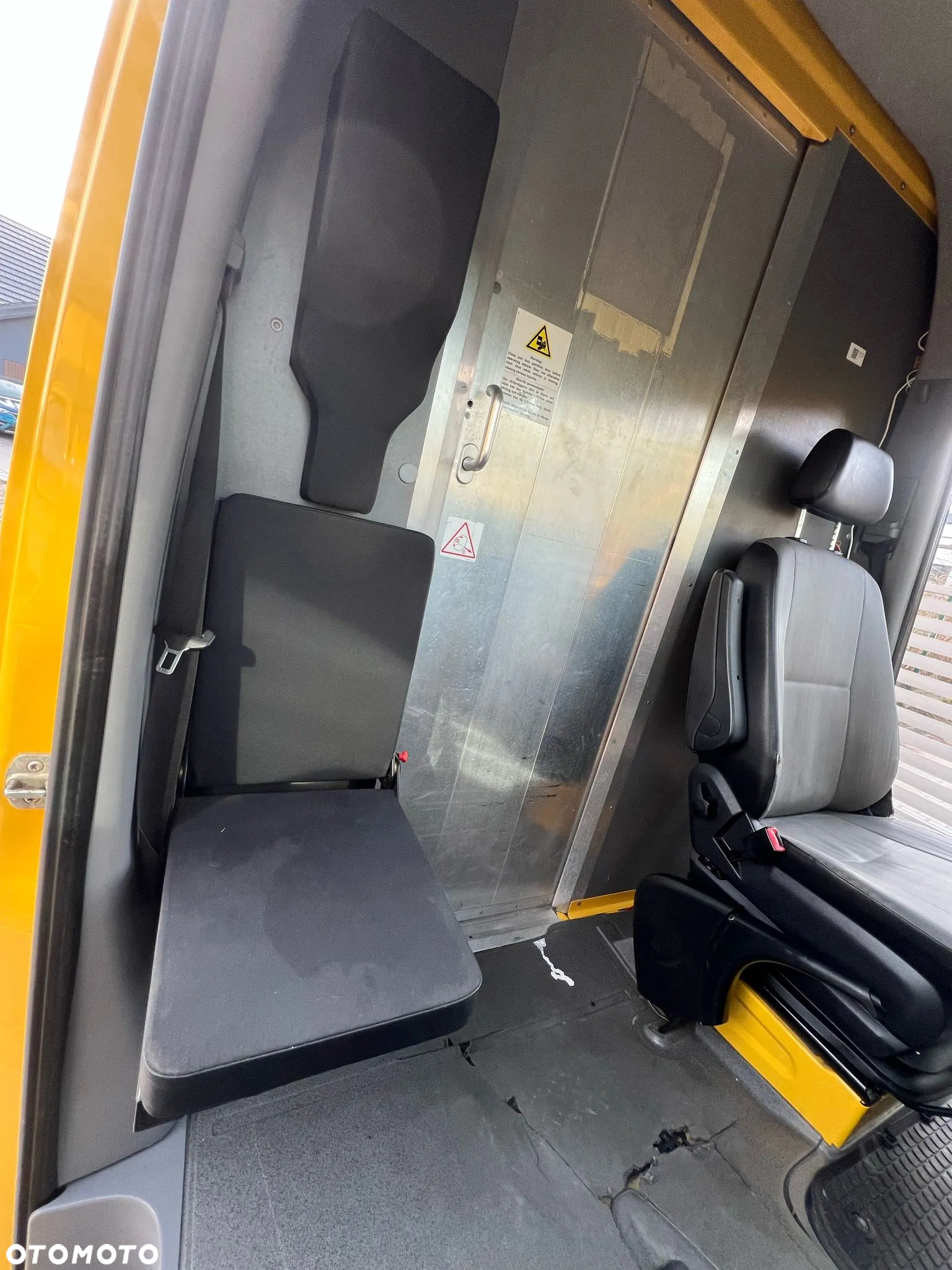 Volkswagen CRAFTER SREDNIAK KLIMATYZACJA - 31
