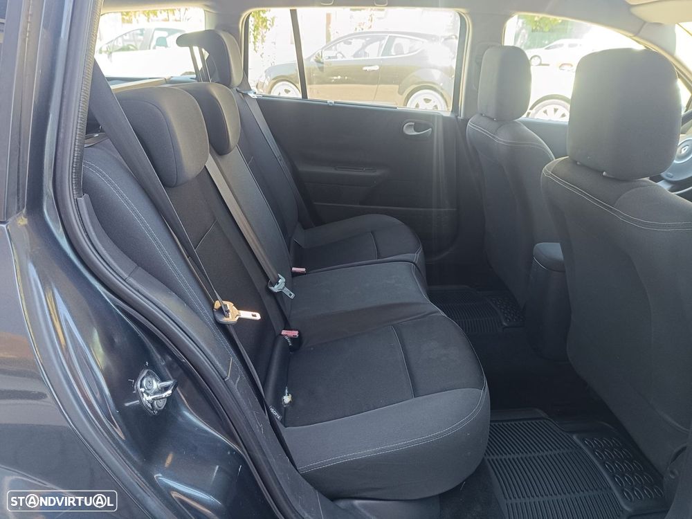 Renault Mégane Break 1.5 dCi Dynamique S - 23