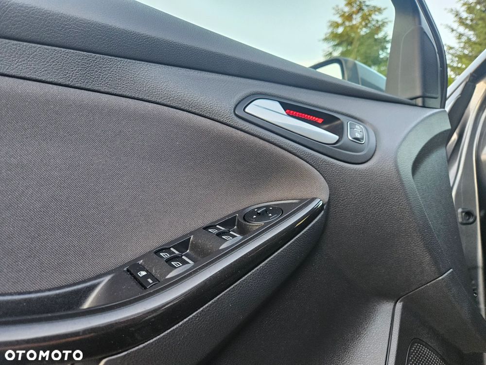 Ford Focus 1.6 TDCi DPF Titanium - 23