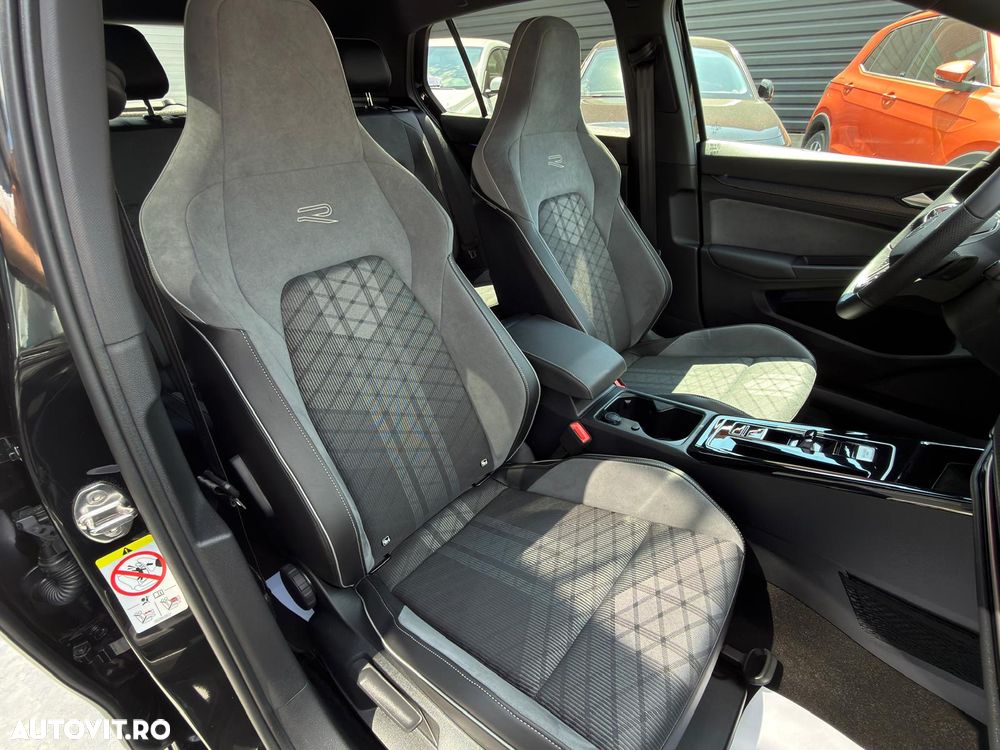 Volkswagen Golf 1.5 eTSI OPF DSG R-Line - 19
